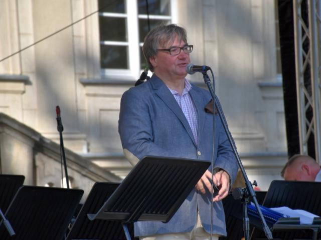 Dyrektor Gminnego Ośrodka Kultury Paweł Borowiec zapowiada kolejne koncerty z letniego cyklu