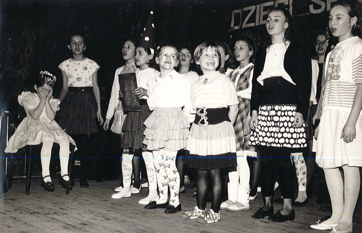 Dziecięcy zespół wokalny Ogniska (1992 r.)